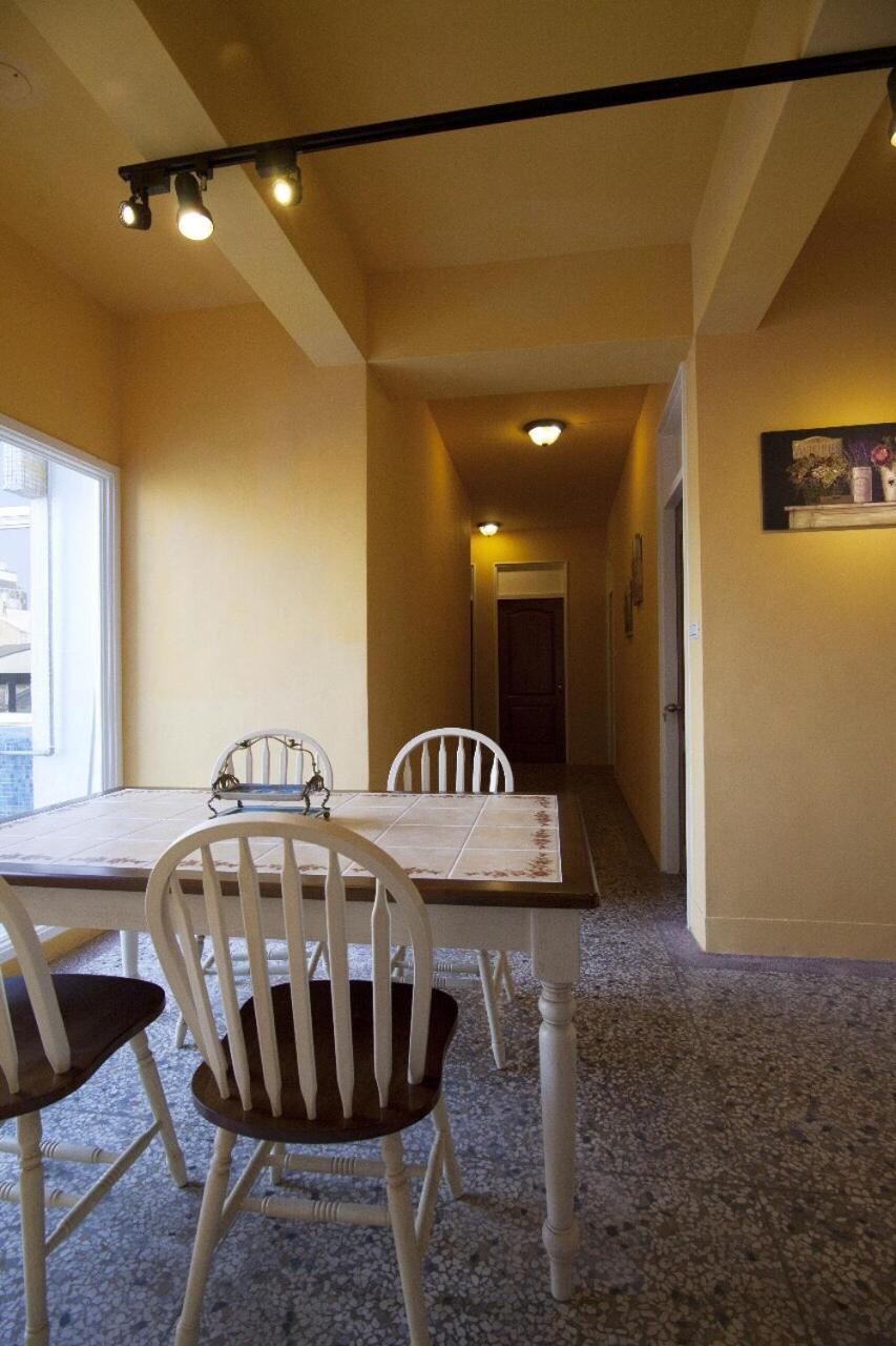 Hotel Chao Daily Rent Tainan Exterior foto