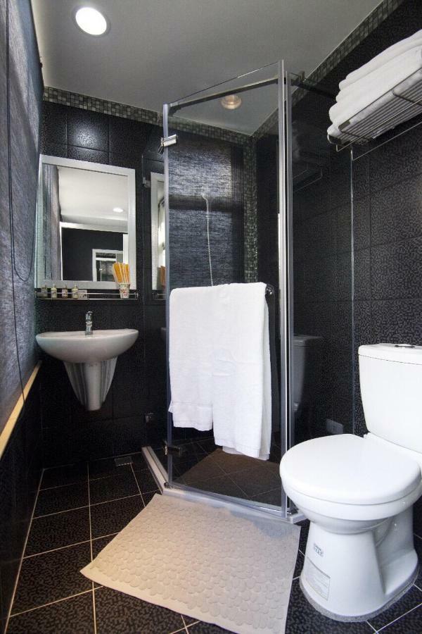 Hotel Chao Daily Rent Tainan Exterior foto